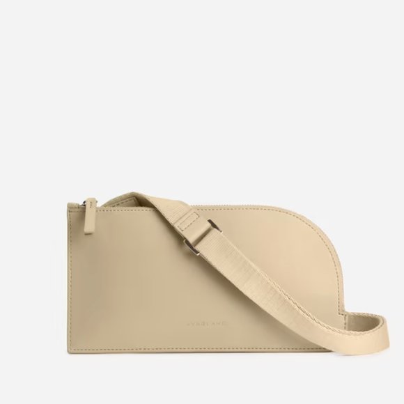 Everlane Handbags - NWT Everlane The Cactus Leather Sling Belt Crossbody Bag